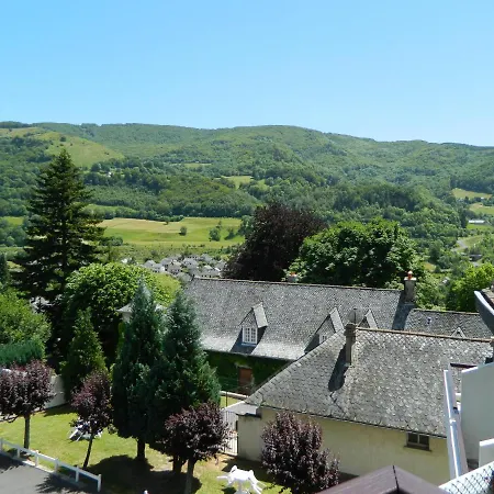 Logis L'elanceze Thiezac