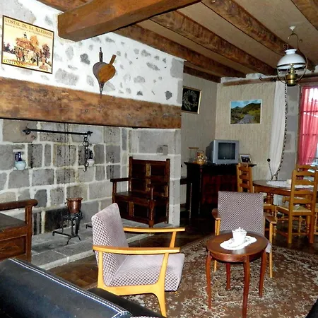 Hotel Logis L'elanceze 2*