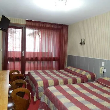 Logis L'elanceze Hotel