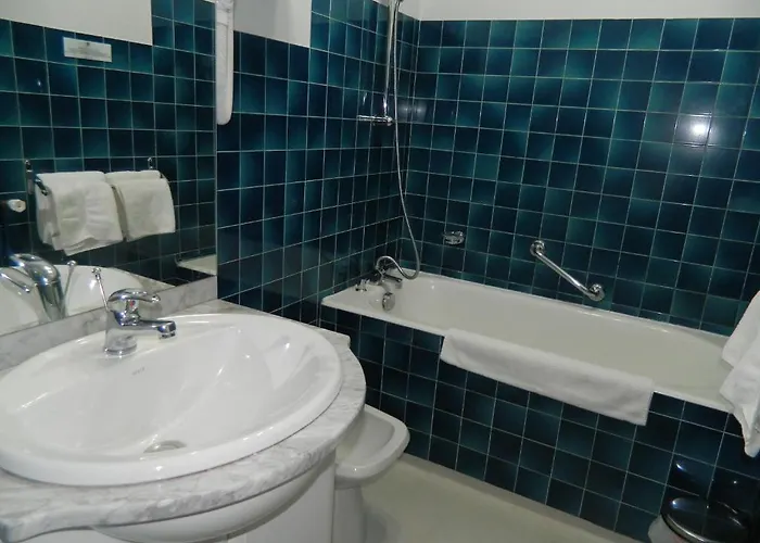 Logis L'elanceze 2* Thiézac